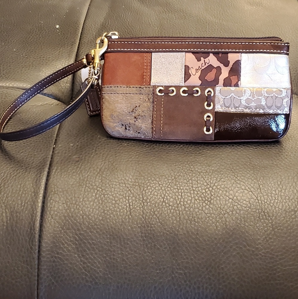 Wristlet